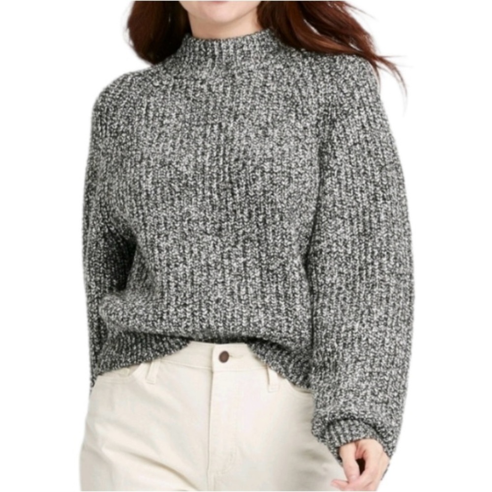 COPY - Universal Thread Mock Neck Green and White Heathered Sweater